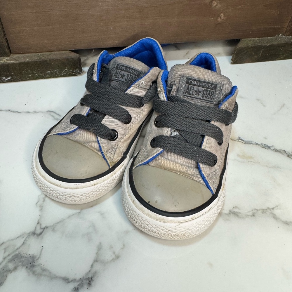 4/$15 Converse Kids' Sneakers in Gray with Blue Highlights 7c